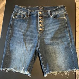 Judy Blue Bermuda Shorts